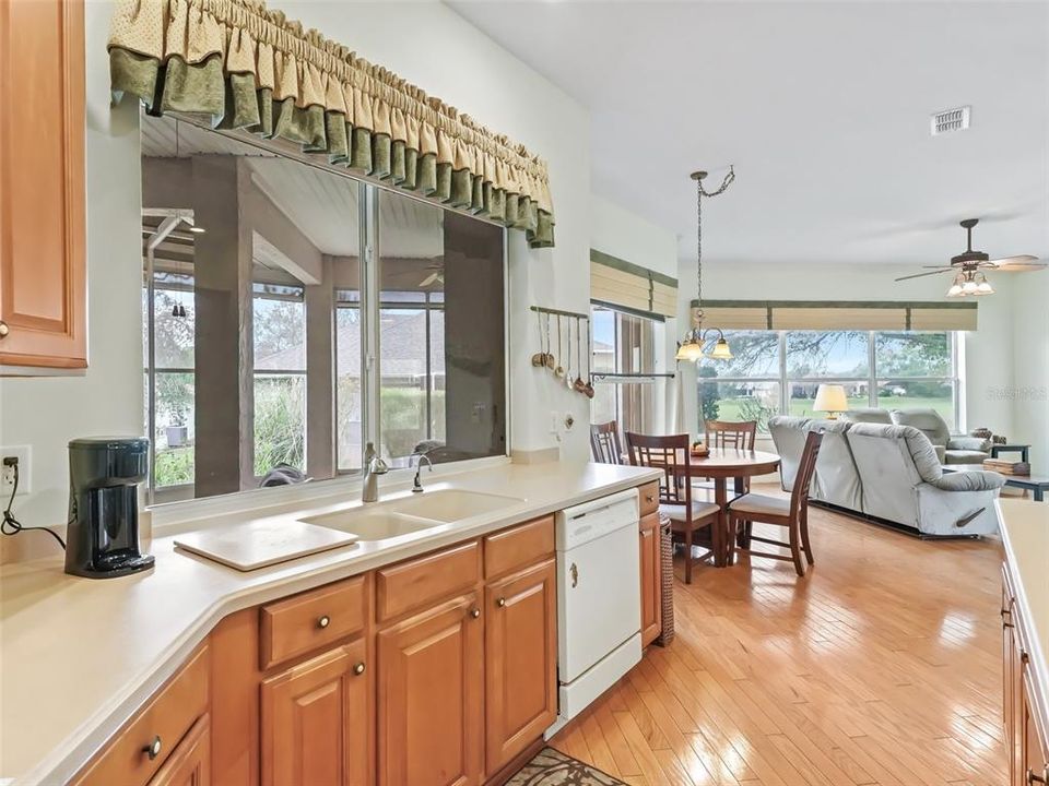 For Sale: $399,900 (3 beds, 2 baths, 2067 Square Feet)