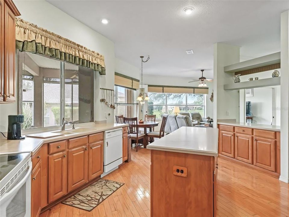 For Sale: $399,900 (3 beds, 2 baths, 2067 Square Feet)