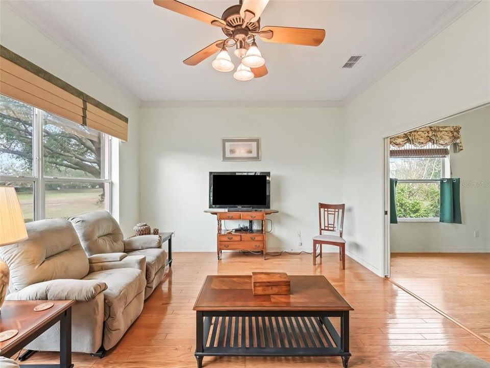 For Sale: $399,900 (3 beds, 2 baths, 2067 Square Feet)