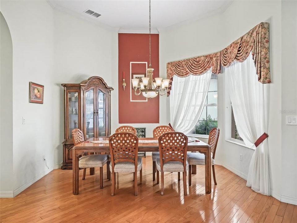 For Sale: $399,900 (3 beds, 2 baths, 2067 Square Feet)