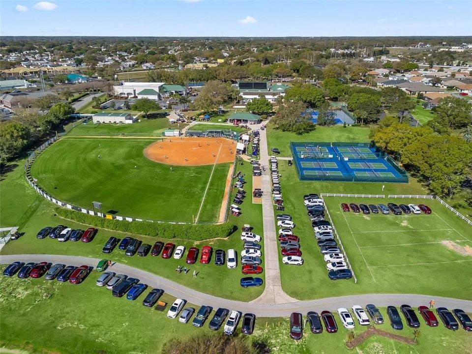 For Sale: $399,900 (3 beds, 2 baths, 2067 Square Feet)