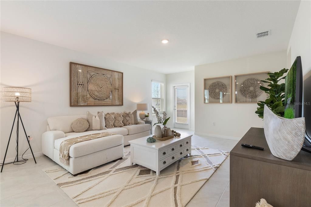 For Sale: $313,990 (4 beds, 2 baths, 1665 Square Feet)