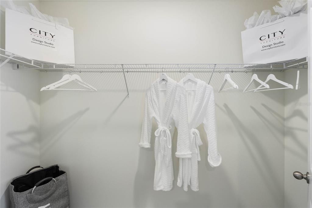 For Sale: $313,990 (4 beds, 2 baths, 1665 Square Feet)