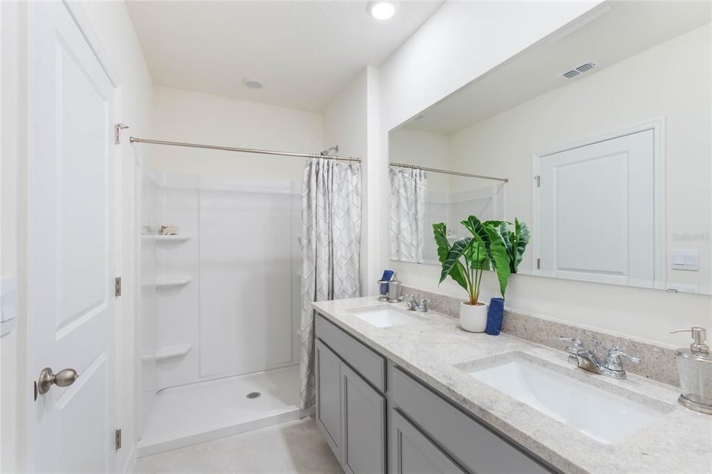 For Sale: $313,990 (4 beds, 2 baths, 1665 Square Feet)