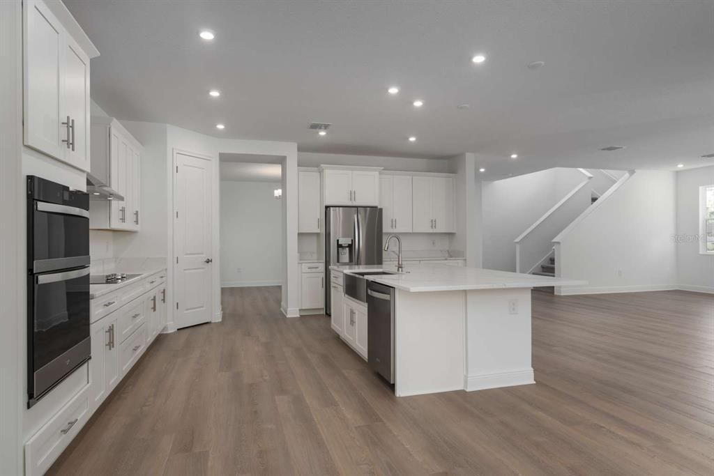 For Sale: $2,600,000 (5 beds, 4 baths, 4003 Square Feet)