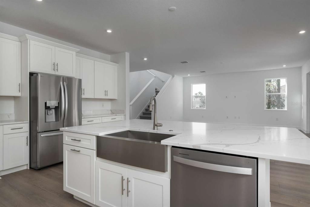 For Sale: $2,600,000 (5 beds, 4 baths, 4003 Square Feet)