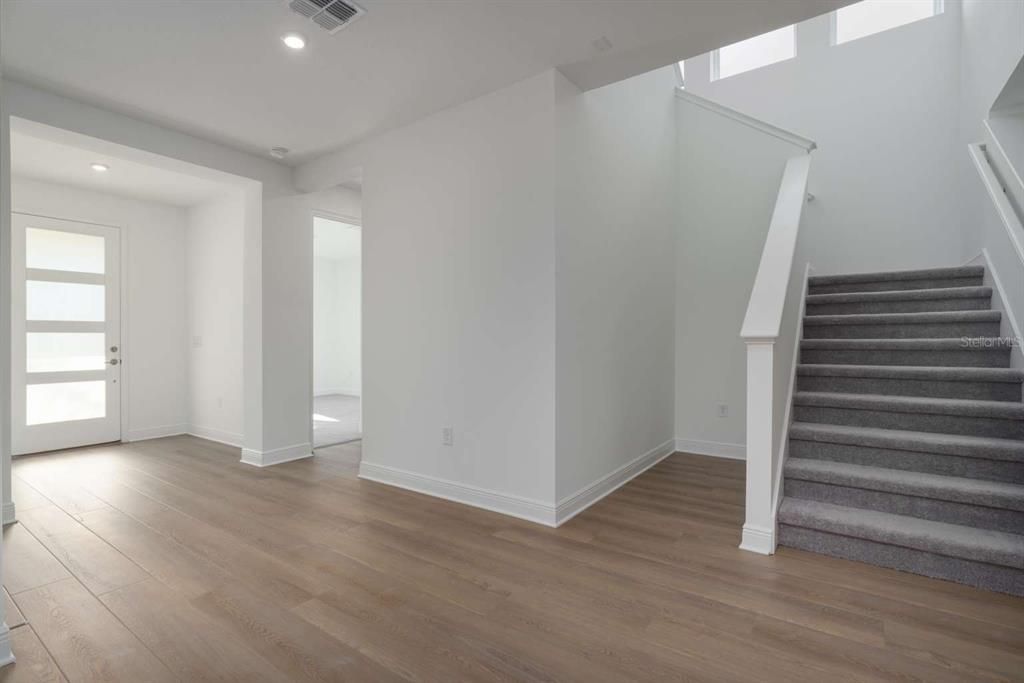 For Sale: $2,600,000 (5 beds, 4 baths, 4003 Square Feet)