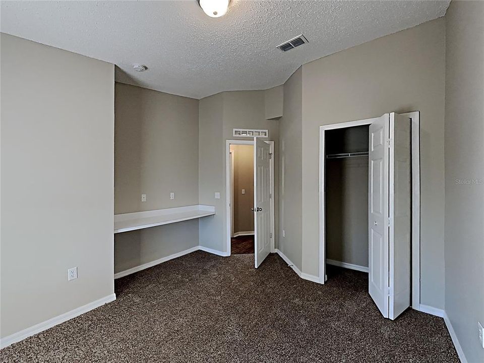 В аренду: $2,230 (4 спален, 2 ванн, 1855 Квадратных фут)