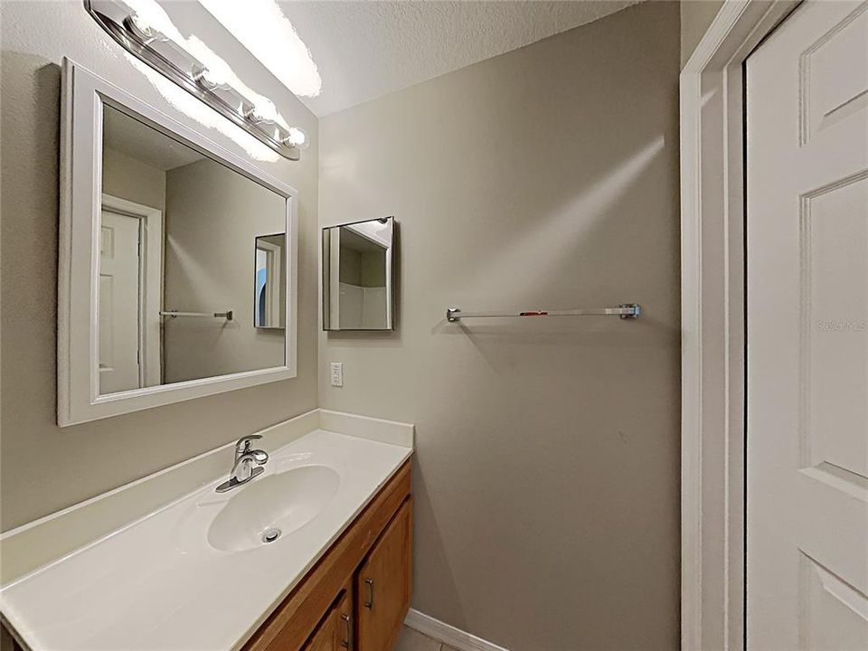 В аренду: $2,230 (4 спален, 2 ванн, 1855 Квадратных фут)