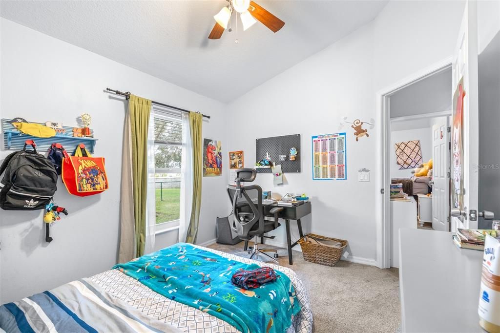 Activo con contrato: $599,000 (4 camas, 3 baños, 2175 Pies cuadrados)