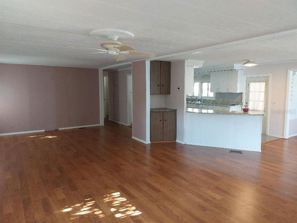 На продажу: $399,000 (2 спален, 2 ванн, 1540 Квадратных фут)