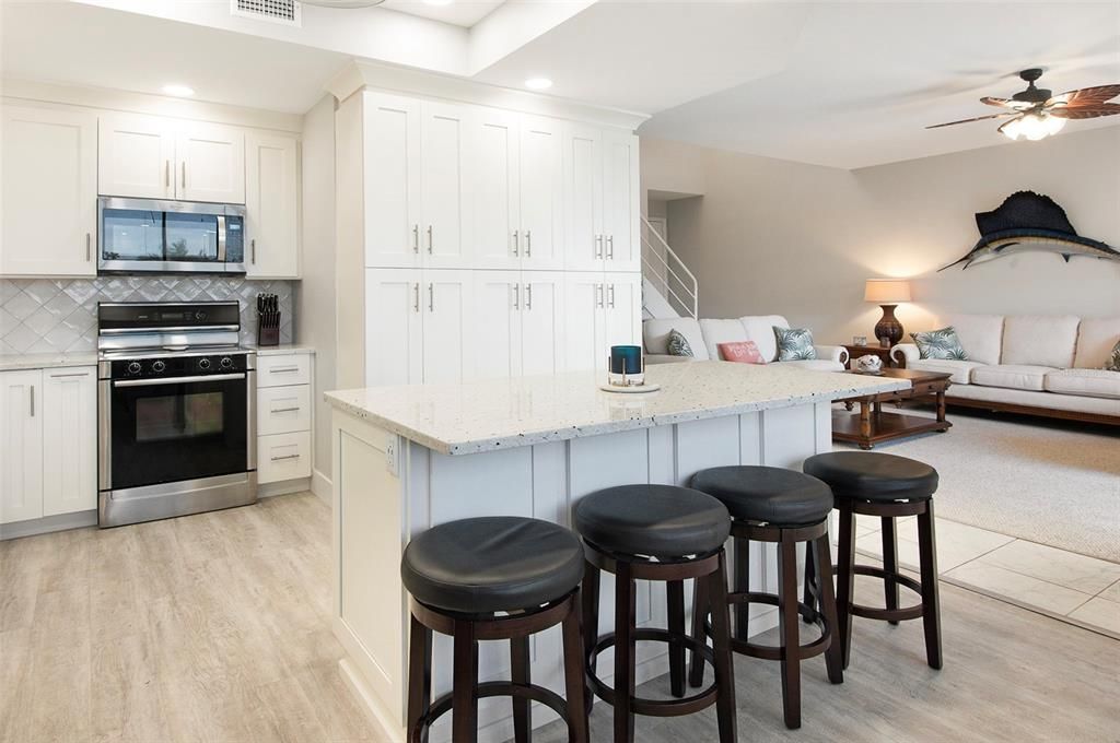 For Rent: $4,500 (3 beds, 3 baths, 2315 Square Feet)