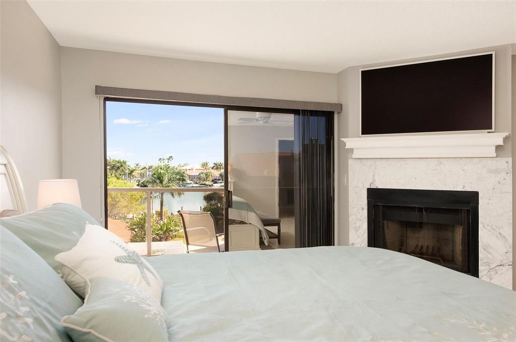 For Rent: $4,500 (3 beds, 3 baths, 2315 Square Feet)