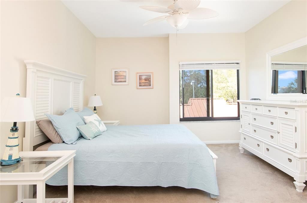 For Rent: $4,500 (3 beds, 3 baths, 2315 Square Feet)