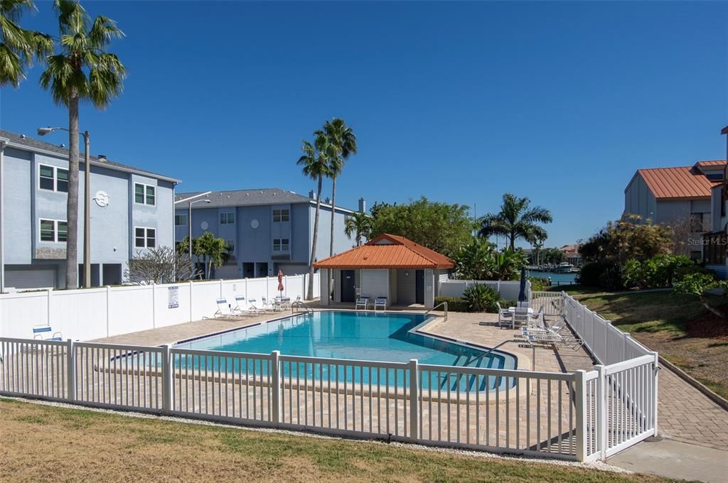 For Rent: $4,500 (3 beds, 3 baths, 2315 Square Feet)