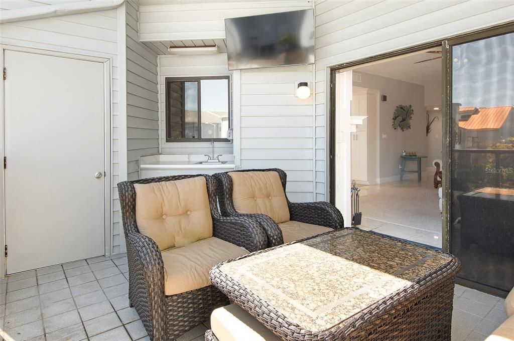 For Rent: $4,500 (3 beds, 3 baths, 2315 Square Feet)