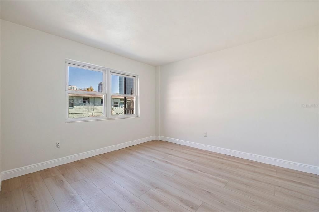 待售: $99,000 (1 贝兹, 1 浴室, 625 平方英尺)