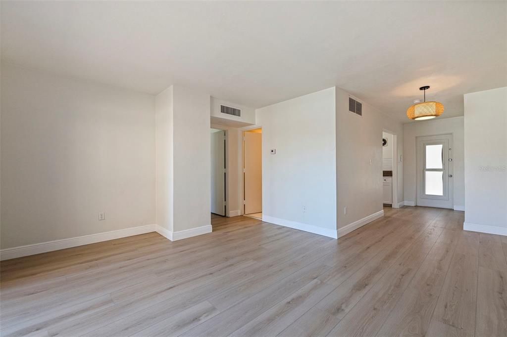 待售: $99,000 (1 贝兹, 1 浴室, 625 平方英尺)