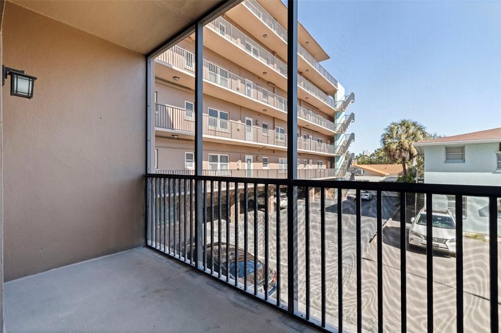 待售: $99,000 (1 贝兹, 1 浴室, 625 平方英尺)