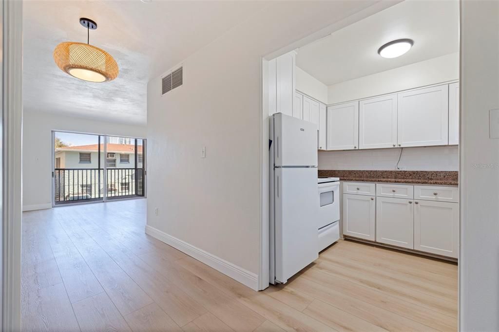 待售: $99,000 (1 贝兹, 1 浴室, 625 平方英尺)