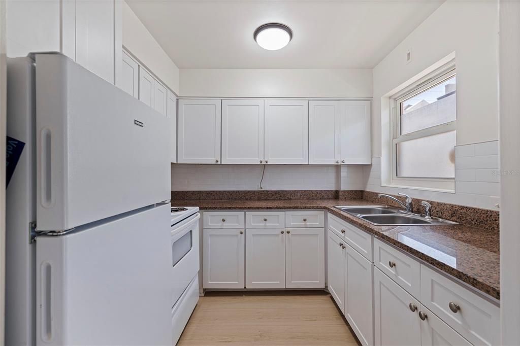 待售: $99,000 (1 贝兹, 1 浴室, 625 平方英尺)