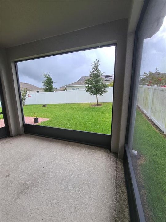 For Rent: $2,350 (3 beds, 2 baths, 1986 Square Feet)