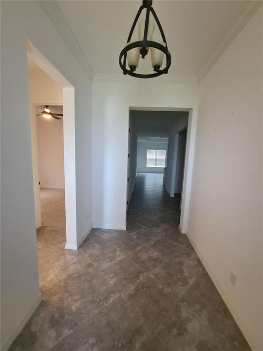 For Rent: $2,350 (3 beds, 2 baths, 1986 Square Feet)