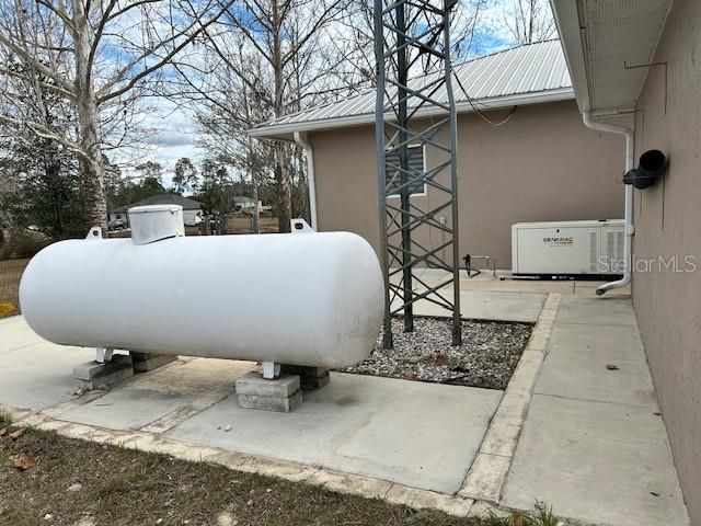 待售: $335,000 (3 贝兹, 2 浴室, 1863 平方英尺)