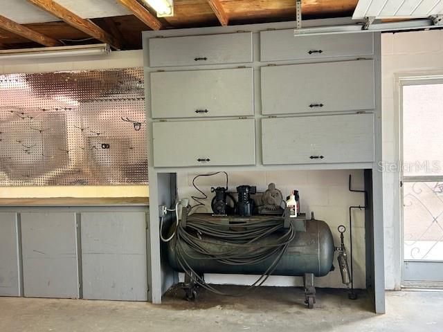 待售: $335,000 (3 贝兹, 2 浴室, 1863 平方英尺)