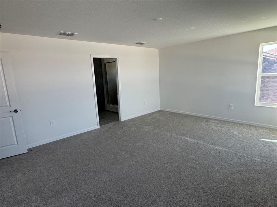 For Sale: $489,999 (3 beds, 2 baths, 2756 Square Feet)