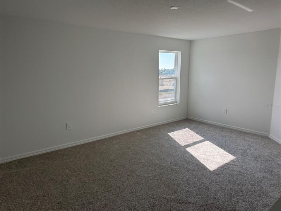 For Sale: $489,999 (3 beds, 2 baths, 2756 Square Feet)