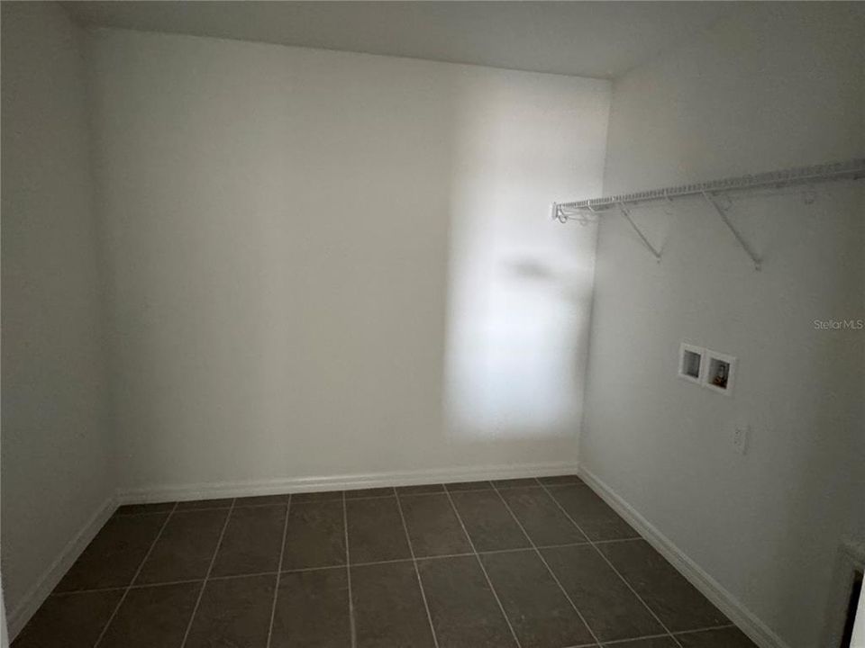 For Sale: $489,999 (3 beds, 2 baths, 2756 Square Feet)