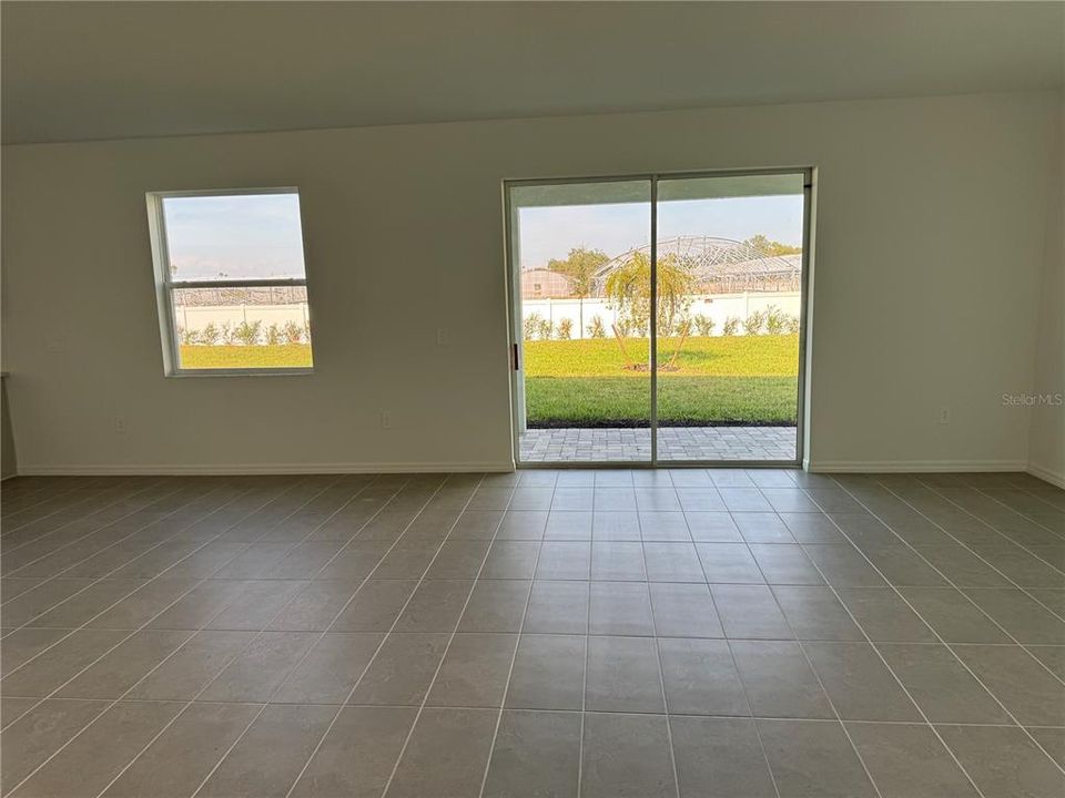 For Sale: $489,999 (3 beds, 2 baths, 2756 Square Feet)