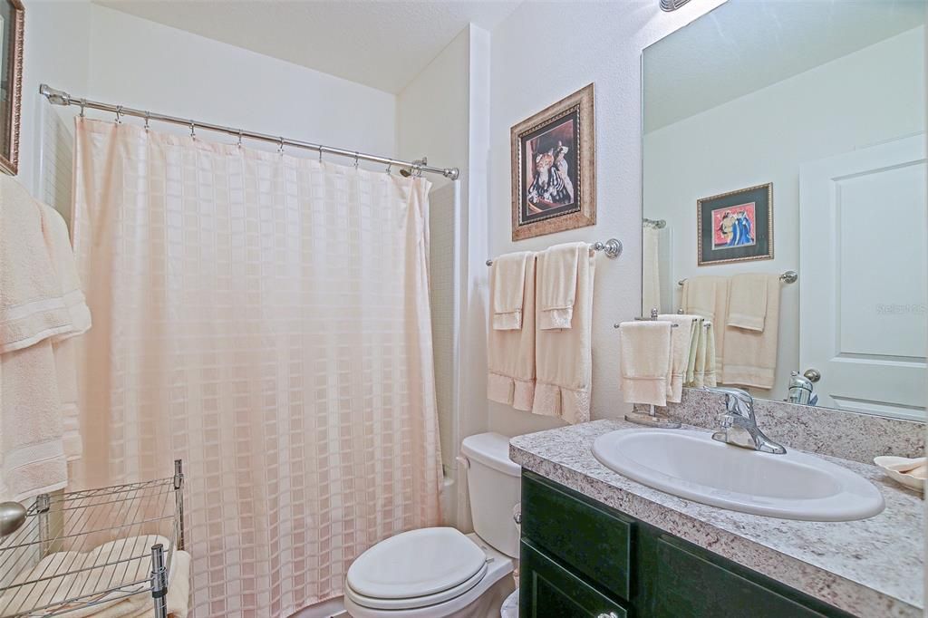 For Sale: $349,000 (3 beds, 2 baths, 1670 Square Feet)
