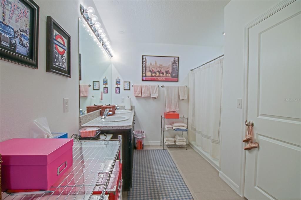 For Sale: $349,000 (3 beds, 2 baths, 1670 Square Feet)