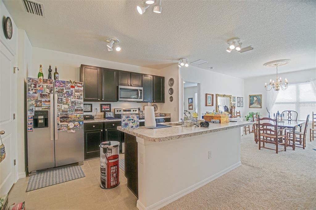 For Sale: $349,000 (3 beds, 2 baths, 1670 Square Feet)