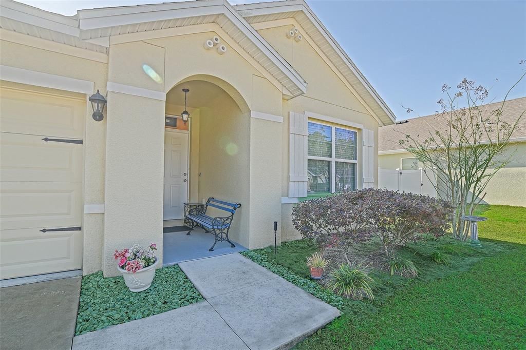 For Sale: $349,000 (3 beds, 2 baths, 1670 Square Feet)