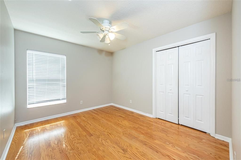 For Sale: $515,000 (5 beds, 3 baths, 2410 Square Feet)