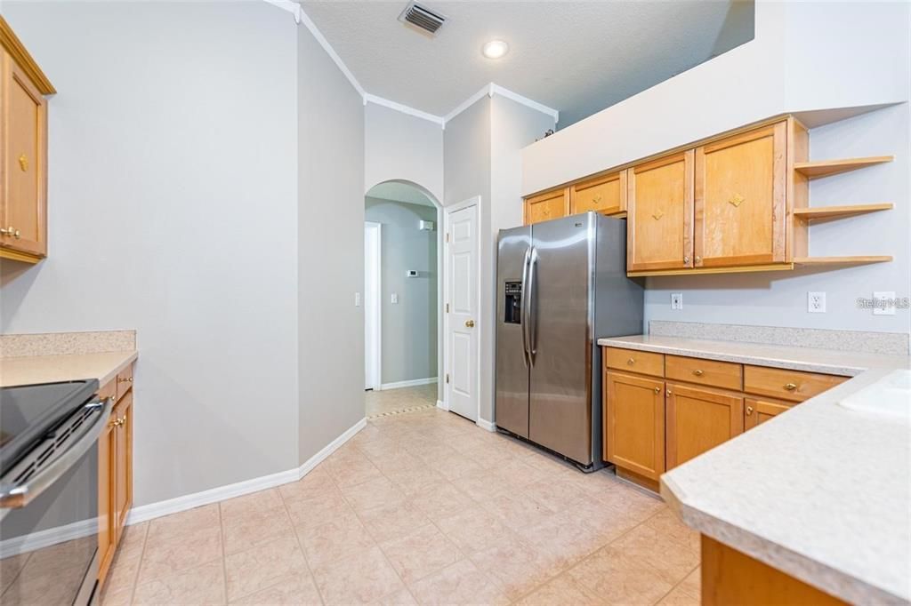 For Sale: $515,000 (5 beds, 3 baths, 2410 Square Feet)