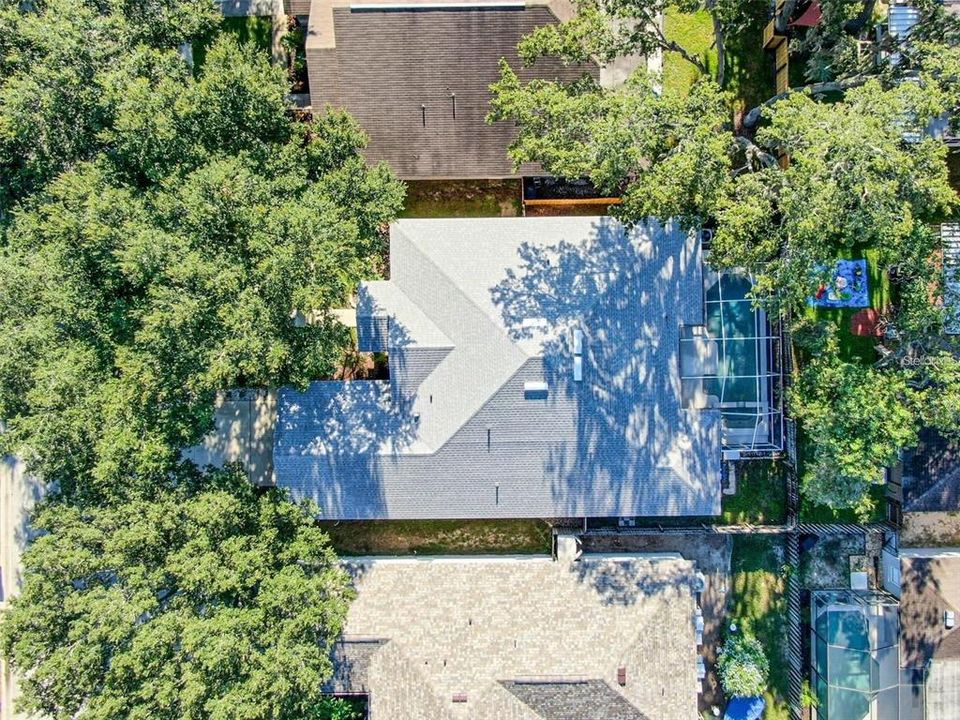 For Sale: $515,000 (5 beds, 3 baths, 2410 Square Feet)