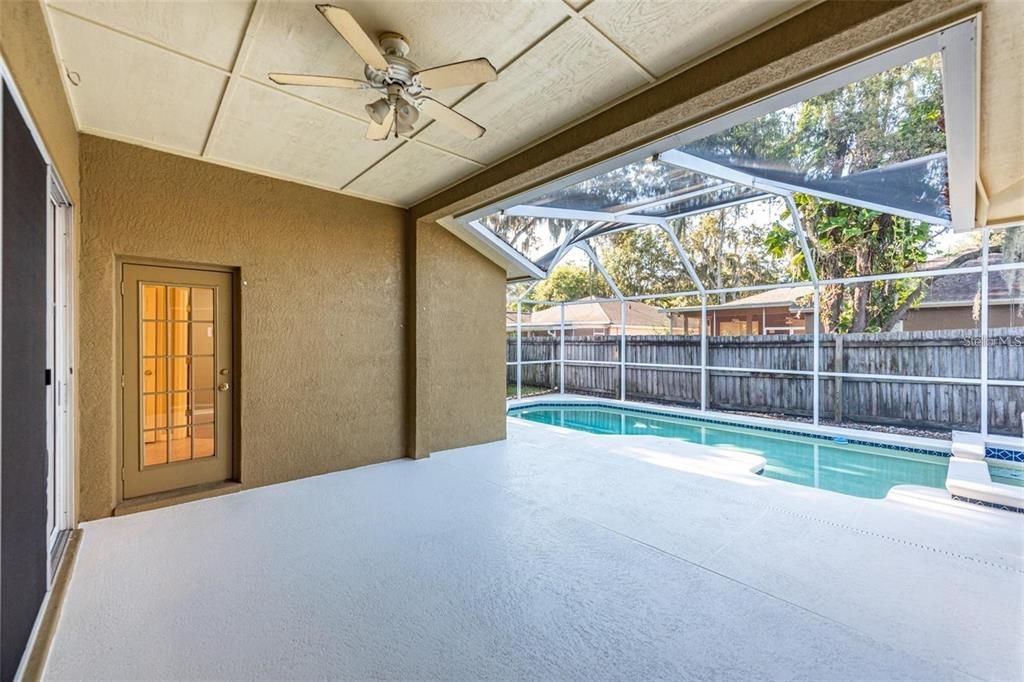 For Sale: $515,000 (5 beds, 3 baths, 2410 Square Feet)