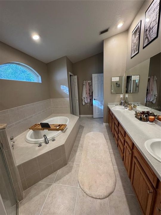 В аренду: $2,699 (3 спален, 2 ванн, 1825 Квадратных фут)