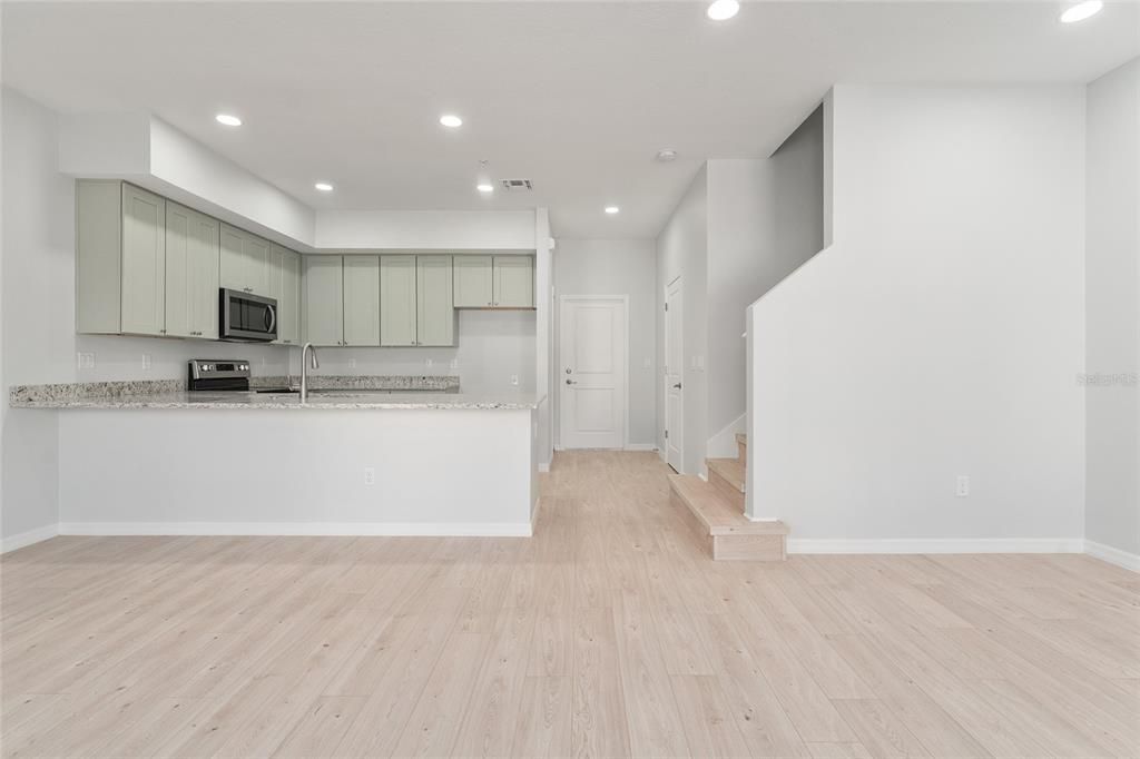 En Venta: $435,000 (3 camas, 2 baños, 1575 Pies cuadrados)