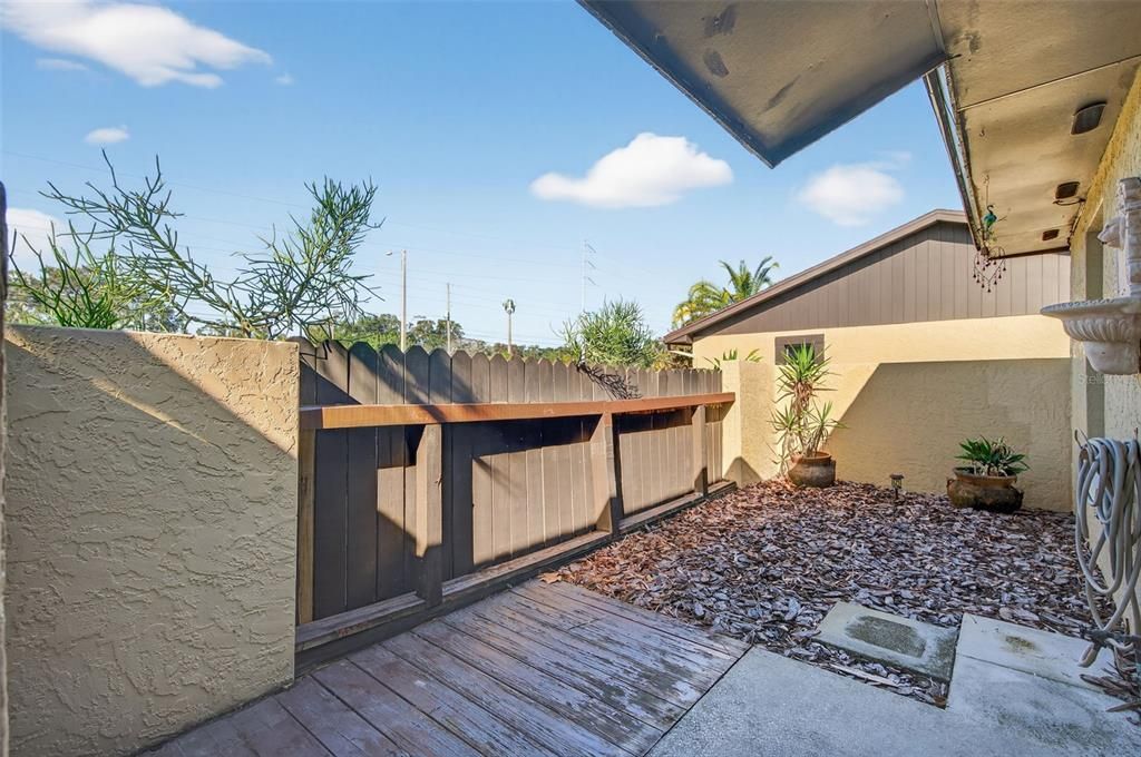 For Sale: $279,900 (3 beds, 2 baths, 1080 Square Feet)