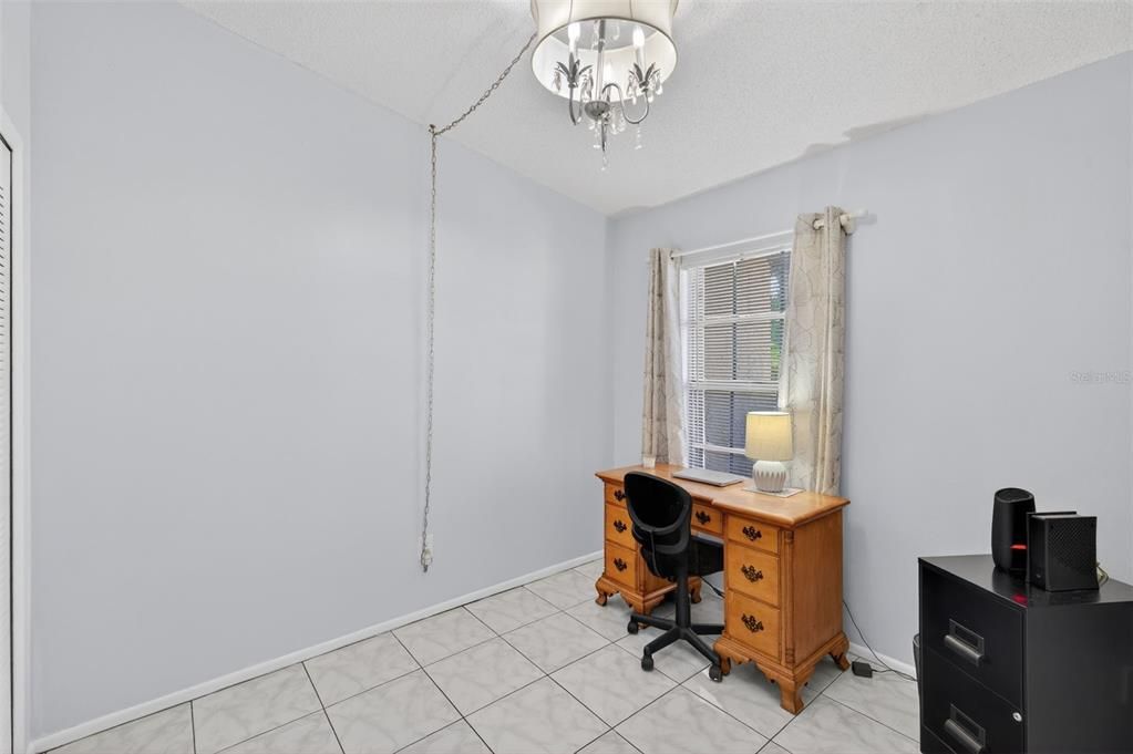 For Sale: $279,900 (3 beds, 2 baths, 1080 Square Feet)