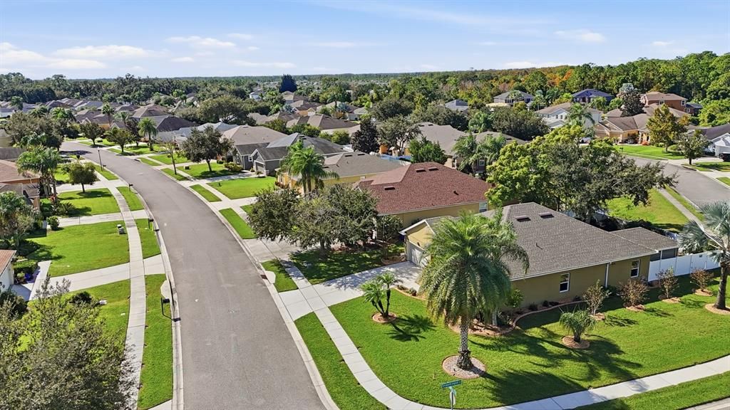 На продажу: $470,000 (4 спален, 2 ванн, 2024 Квадратных фут)