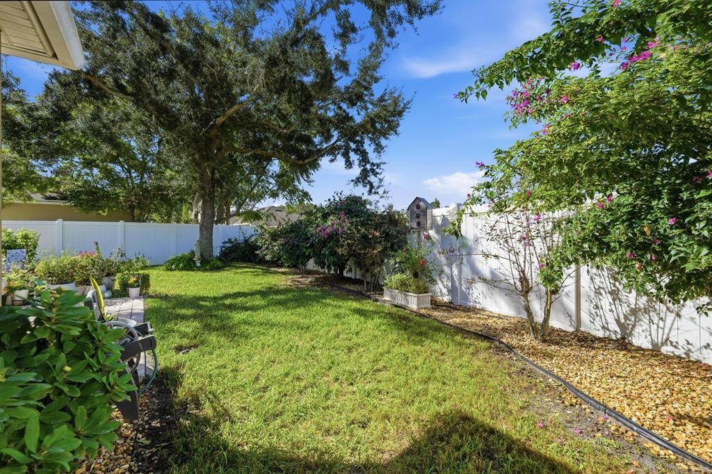 На продажу: $470,000 (4 спален, 2 ванн, 2024 Квадратных фут)