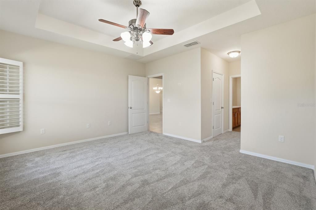 На продажу: $470,000 (4 спален, 2 ванн, 2024 Квадратных фут)