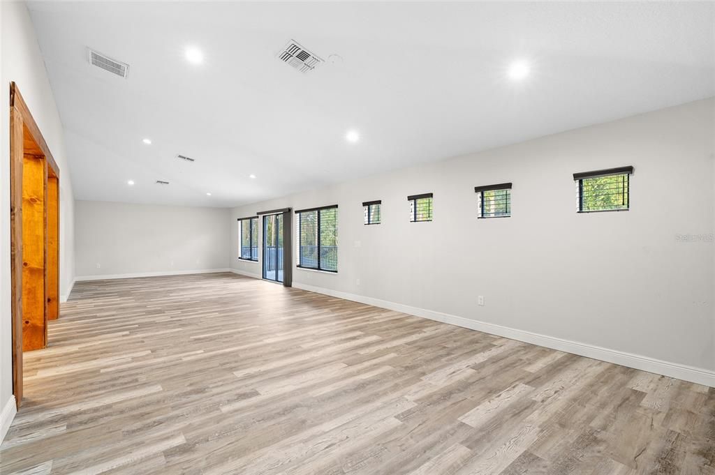 For Rent: $3,250 (4 beds, 3 baths, 3496 Square Feet)