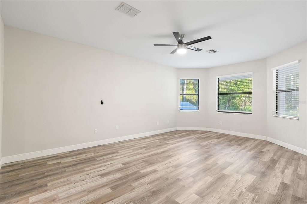 For Rent: $3,250 (4 beds, 3 baths, 3496 Square Feet)